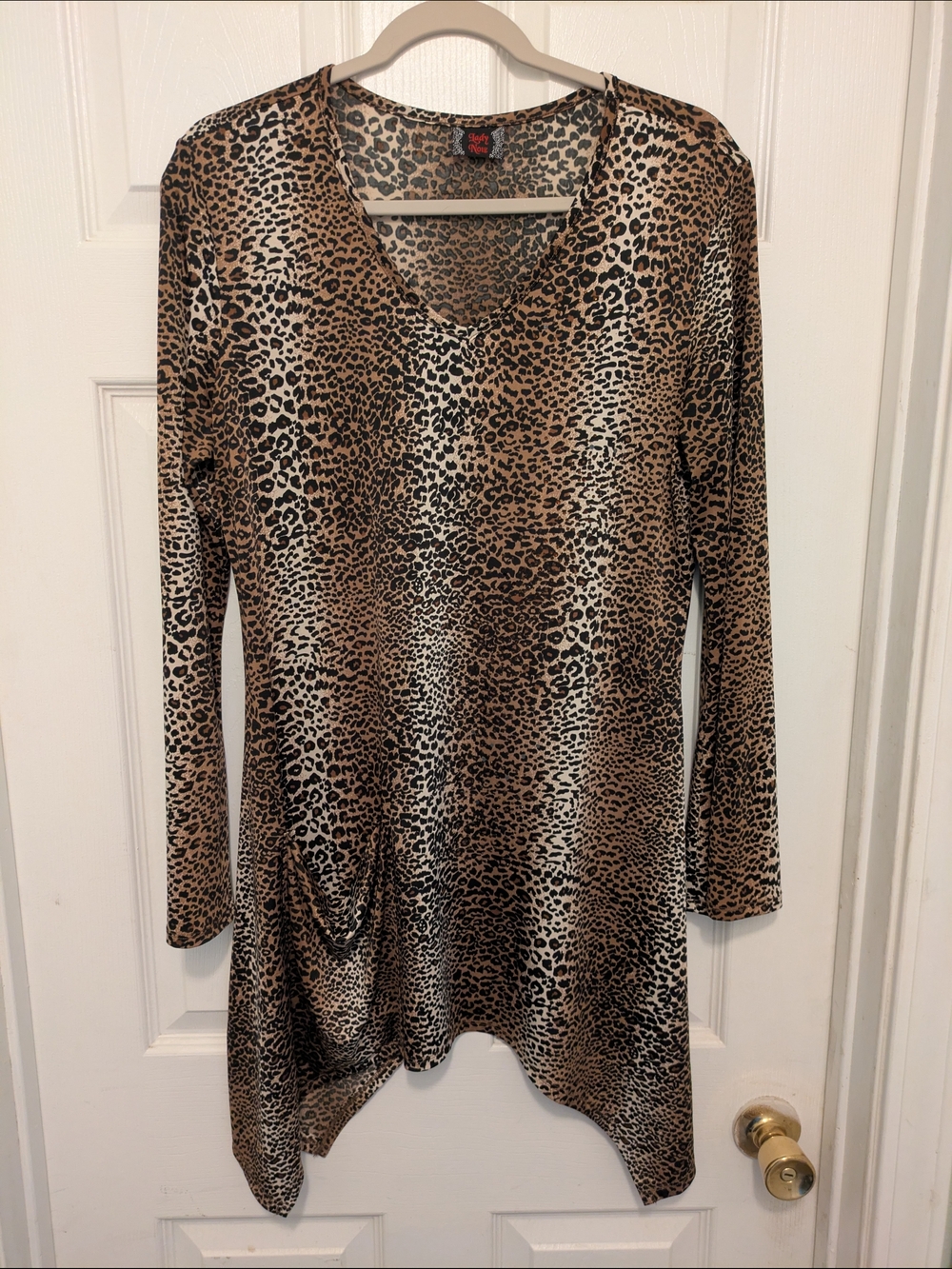 Leopard Print V-Neck Tunic Top - Brown & Black With Rhinestones Across The Front